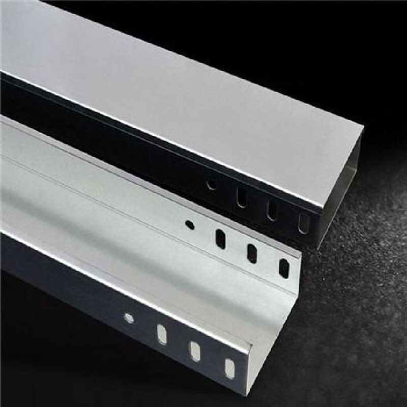 OEM 75mm 600mm Steel Channel Solid Bottom Type Cable Tray For Wall Mounting 50kg/M Load Capacity