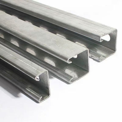 Memotong 50mm-300mm Q195-Q345 Hot digulung / Cold digulung Metal Strut Channel untuk Konstruksi